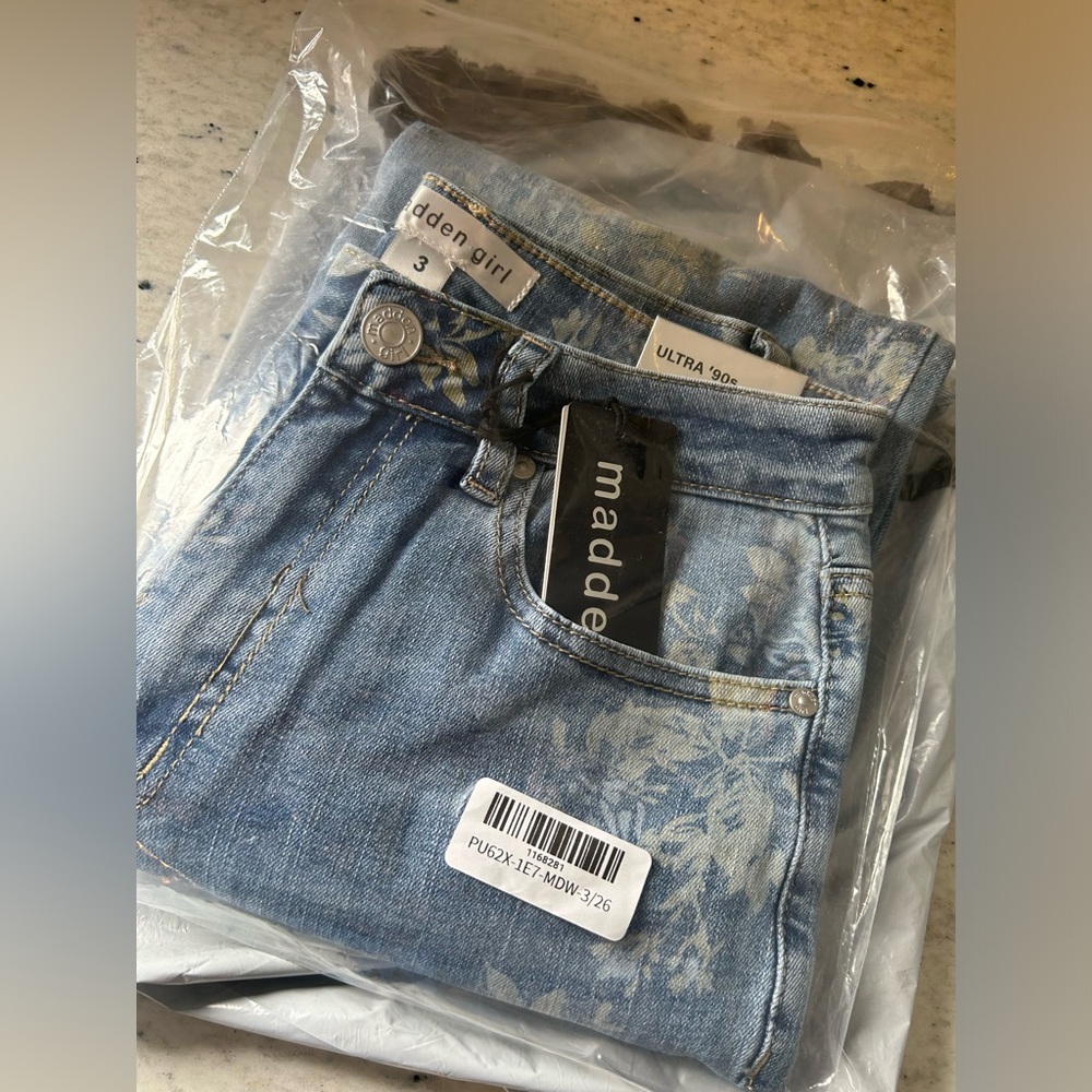 Floral Print High Rise Wide Leg Jeans Size 3 or 26-27” Waist